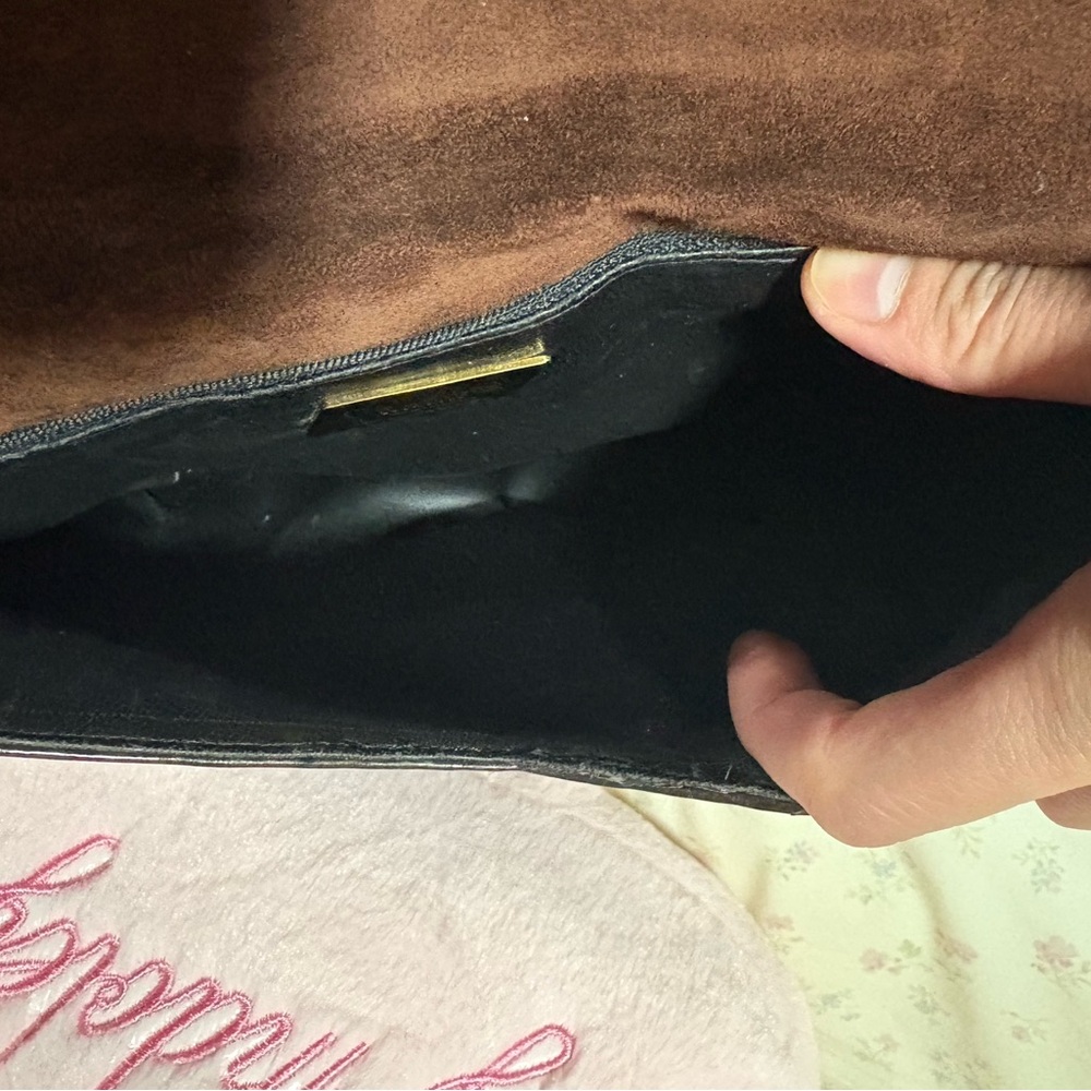 Lv key pouch - Picture 5 of 8